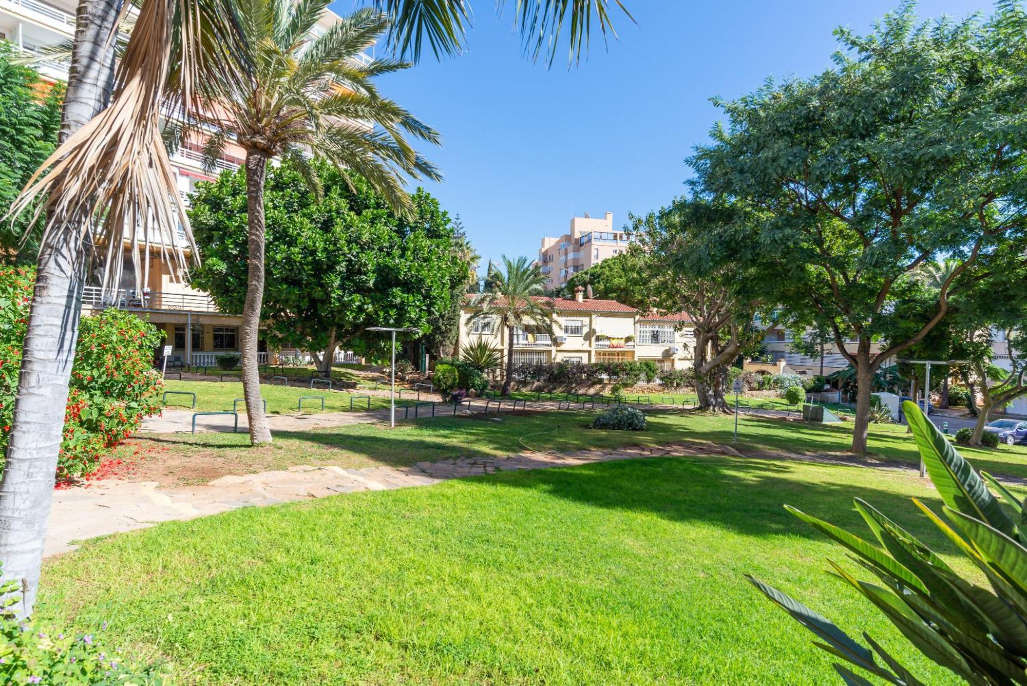 Beach Garden Apartment Torremolinos Eksteriør billede